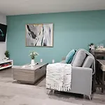 Beautiful Suite King Bed,Long Stays,Disney,Airport