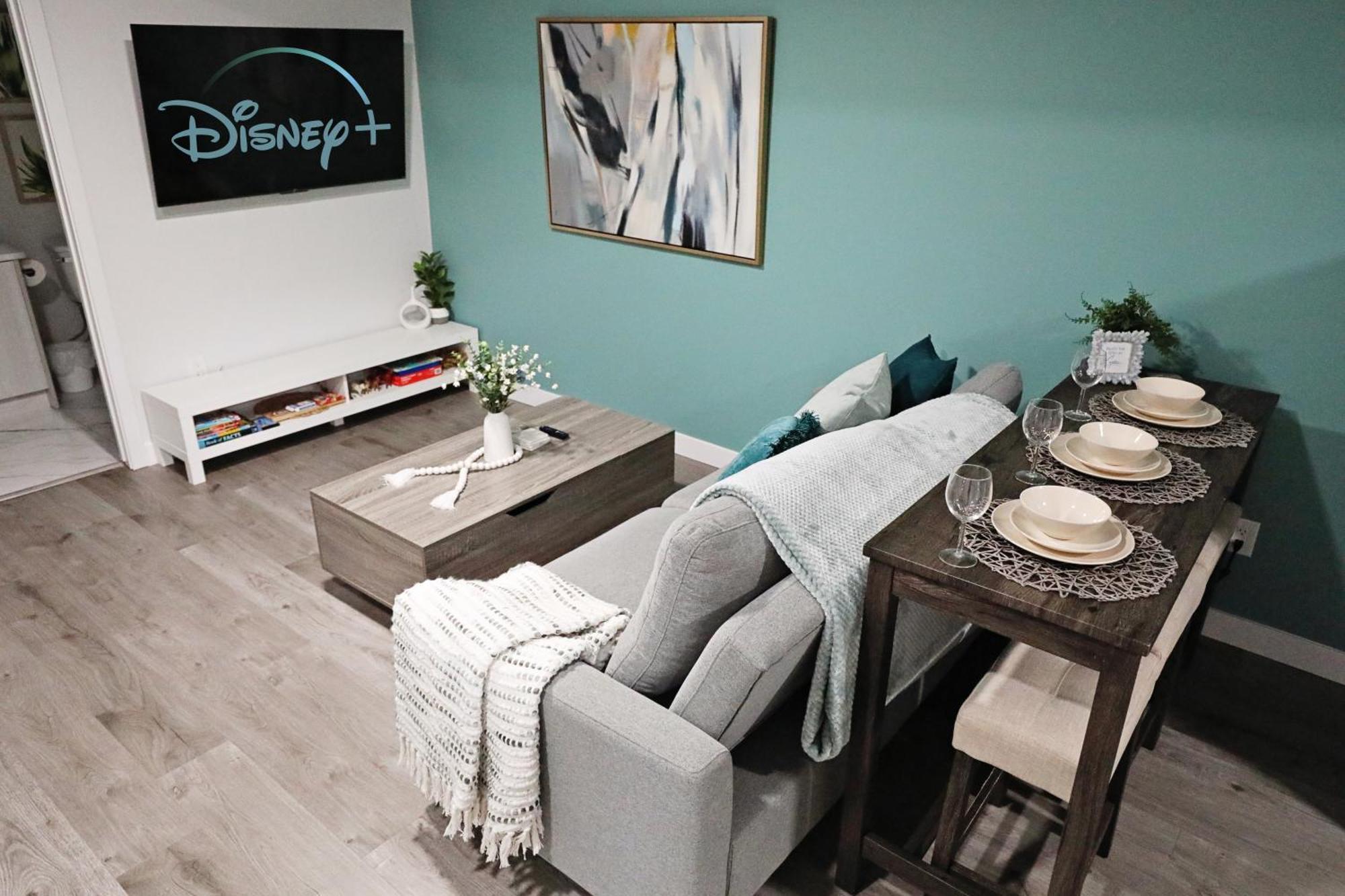 Beautiful King Bed,long Stays,disney,airport Holiday home *